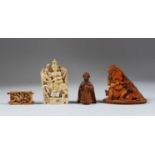 A COLLECTION OF FOUR 17TH-18TH CENTURY SOUTH INDIAN CARVED IVORY PIECES.