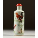 A 19TH CENTURY CHINESE FAMILLE ROSE PORCELAIN SNUFF BOTTLE, decorated with scenes of roosters