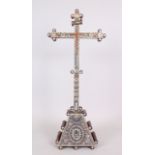 A VERY FINE LARGE 17TH CENTURY PALISTINIAN JERUSALUM MOTHER OF PEARL INLAID OLIVE WOOD CROSS, 64cm