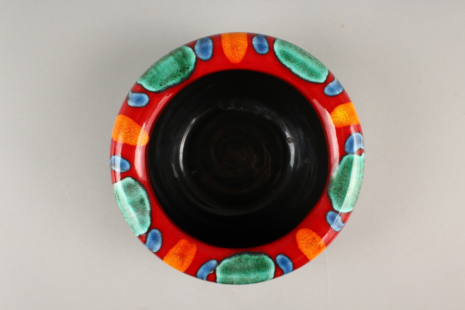 A POOL POTTERY SPLASH COLOUR CIRCULAR BOWL. 23cm diameter. - Image 2 of 7