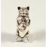 A SILVER NOVELTY PIG AND SWAG BAG VESTA.