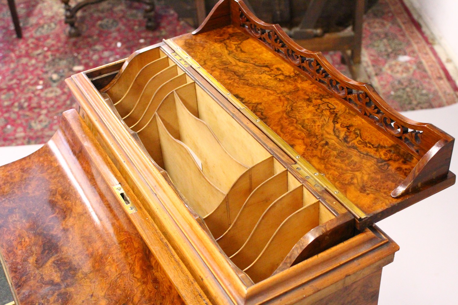 A GOOD VICTORIAN FIGURED WALNUT PIANO TOP DAVENPORT, with rising top, pull out writing surface, four - Image 33 of 35