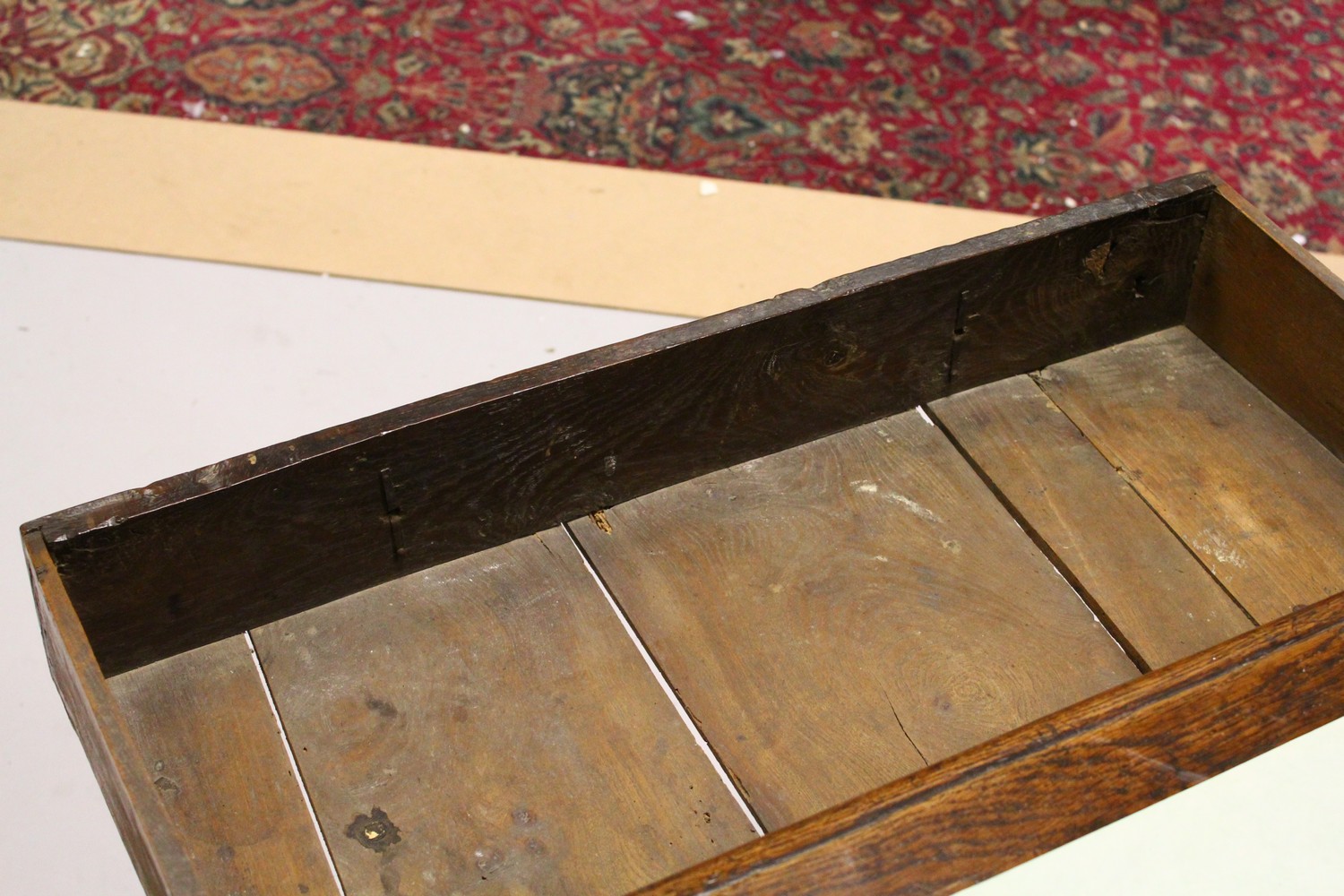 AN 18TH CENTURY OAK SIDE TABLE, with one long drawer, on turned legs united by an "X" shape - Image 6 of 14