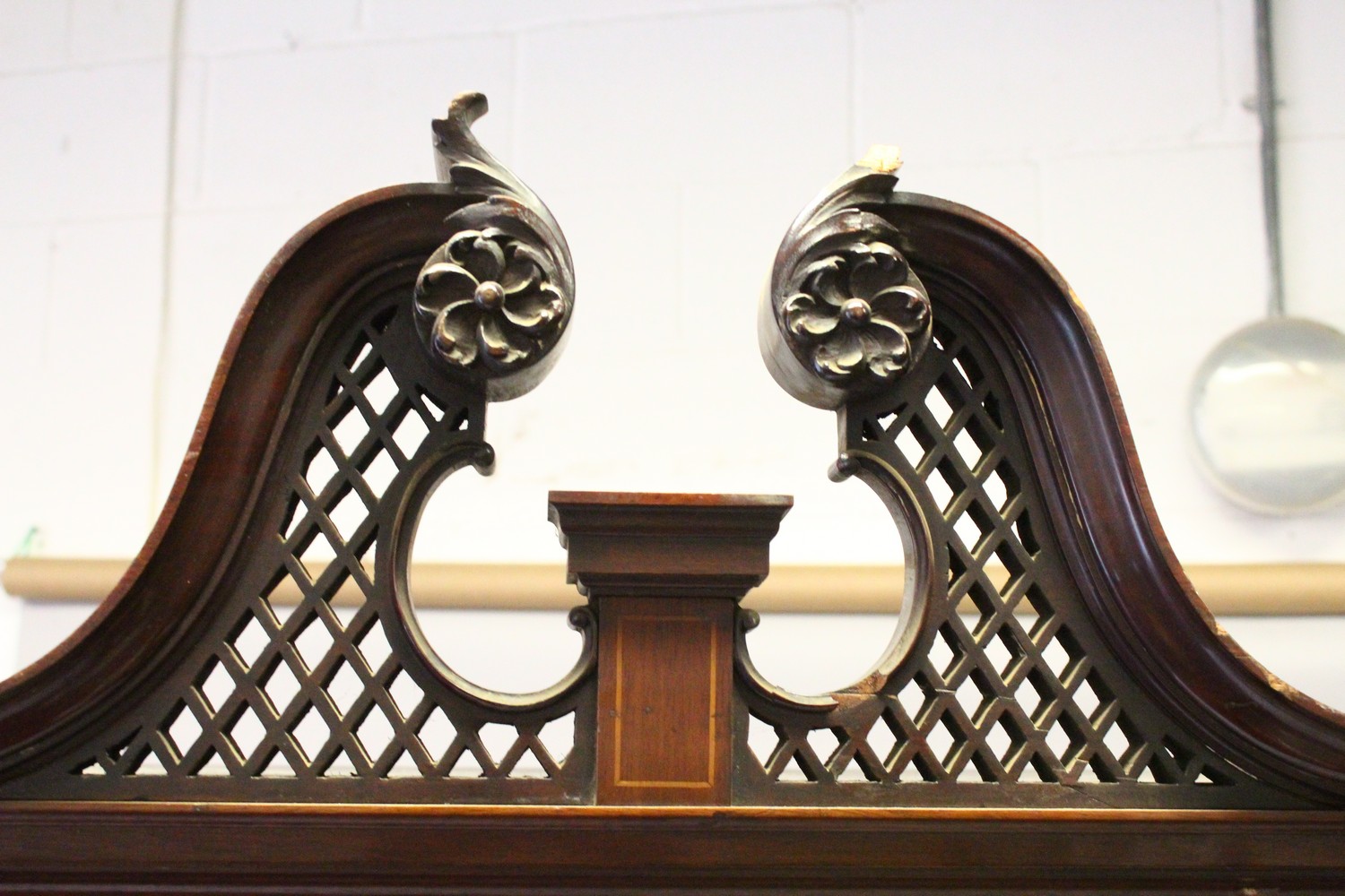 AN EDWARDIAN MAHOGANY BREAKFRONT STANDING BOOKCASE, the top with swan neck pediment, over four glass - Image 3 of 11