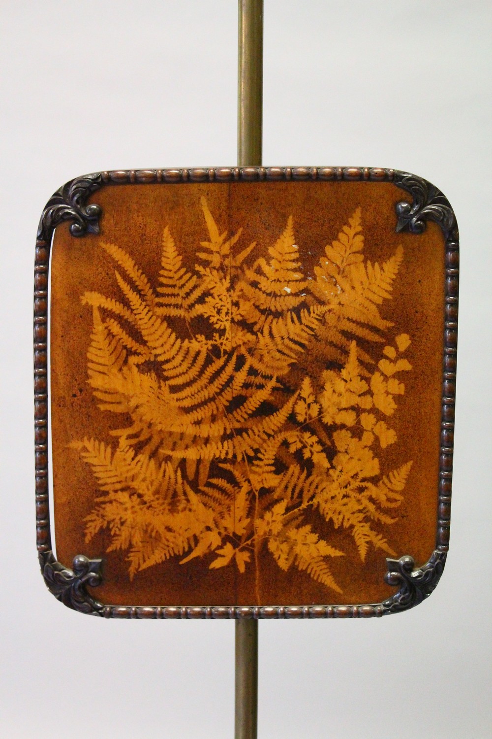 A LATE REGENCY ROSEWOOD POLESCREEN with lacquer fern panel. - Image 2 of 6