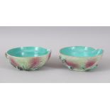 A SMALL PAIR OF 18TH CENTURY CHINESE PEACH BOWLS. 14cms diameter.