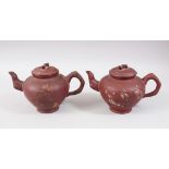 A GOOD LARGE PAIR OF 19TH / 20TH CENTURY CHINESE YIXING CLAY TEAPOTS