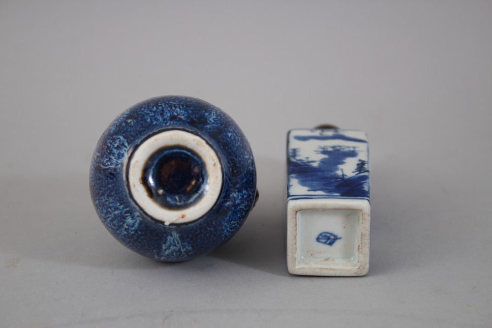 TWO CHINESE PORCELAIN SNUFF BOTTLES, one bottle shaped upon blue flambe style ground with a - Image 5 of 5