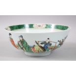 A GOOD 19TH CENTURY CHINESE FAMILLE VERTE PORCELIN BOWL, the exterior decorated with scenes of
