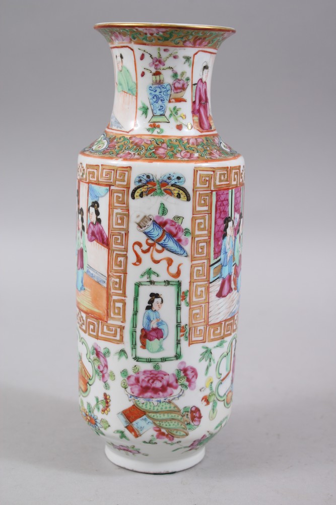 A 19TH CENTURY CHINESE CANTON FAMILLE ROSE PORCELAIN ROULEAU PORCELAIN VASE, decorated with - Image 2 of 5