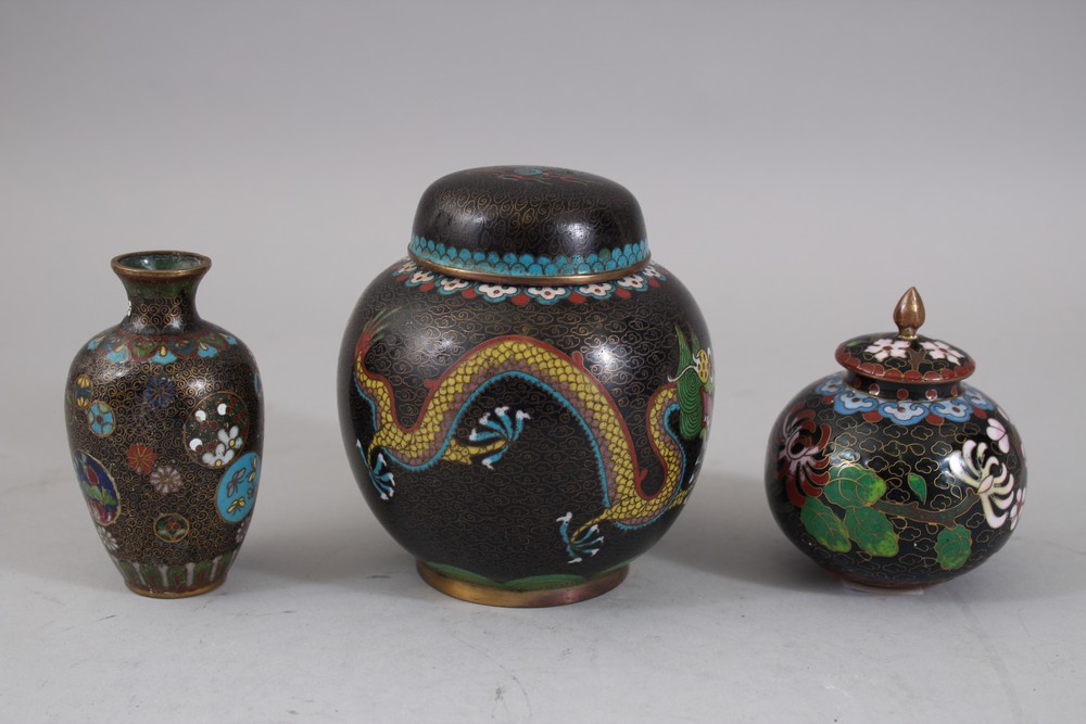 A MIXED LOT OF ORIENTAL CLOISONNE VASES / JAR, consisting of two lidded jars and one smaller vase, - Image 3 of 5