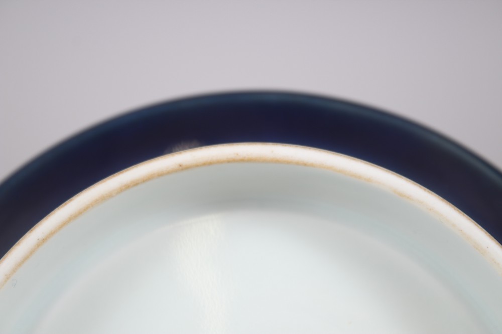 A GOOD CHINESE POWDER BLUE PORCELAIN BOWL, with double step ridge to the lower section and a - Image 5 of 5