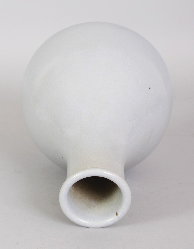 A CHINESE JUN STYLE PORCELAIN BOTTLE VASE, applied with a pale blue-green glaze, 20.3cm high. - Image 3 of 5