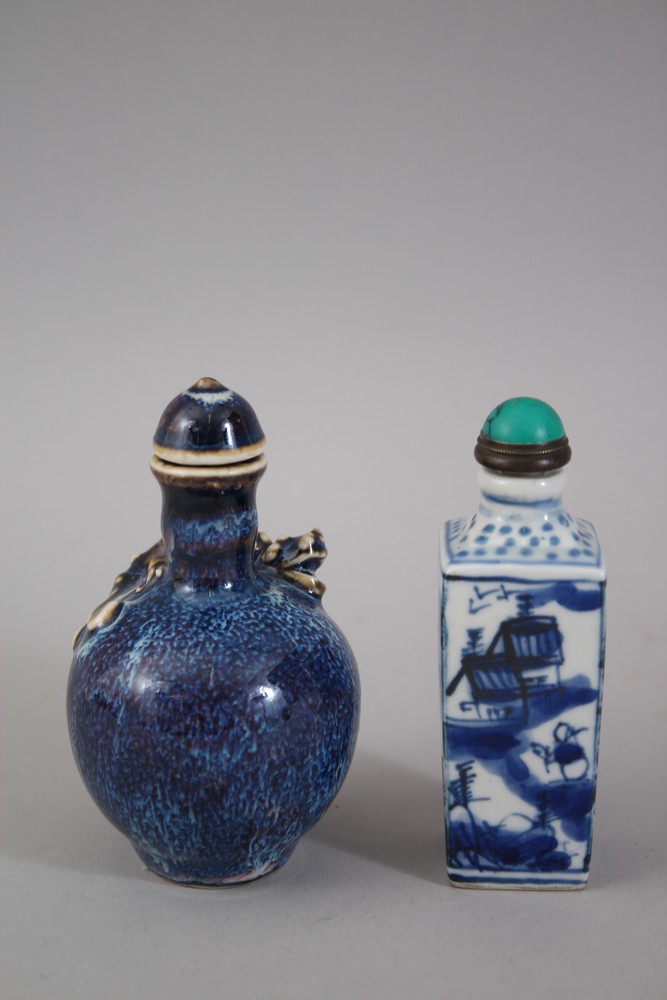 TWO CHINESE PORCELAIN SNUFF BOTTLES, one bottle shaped upon blue flambe style ground with a - Image 3 of 5