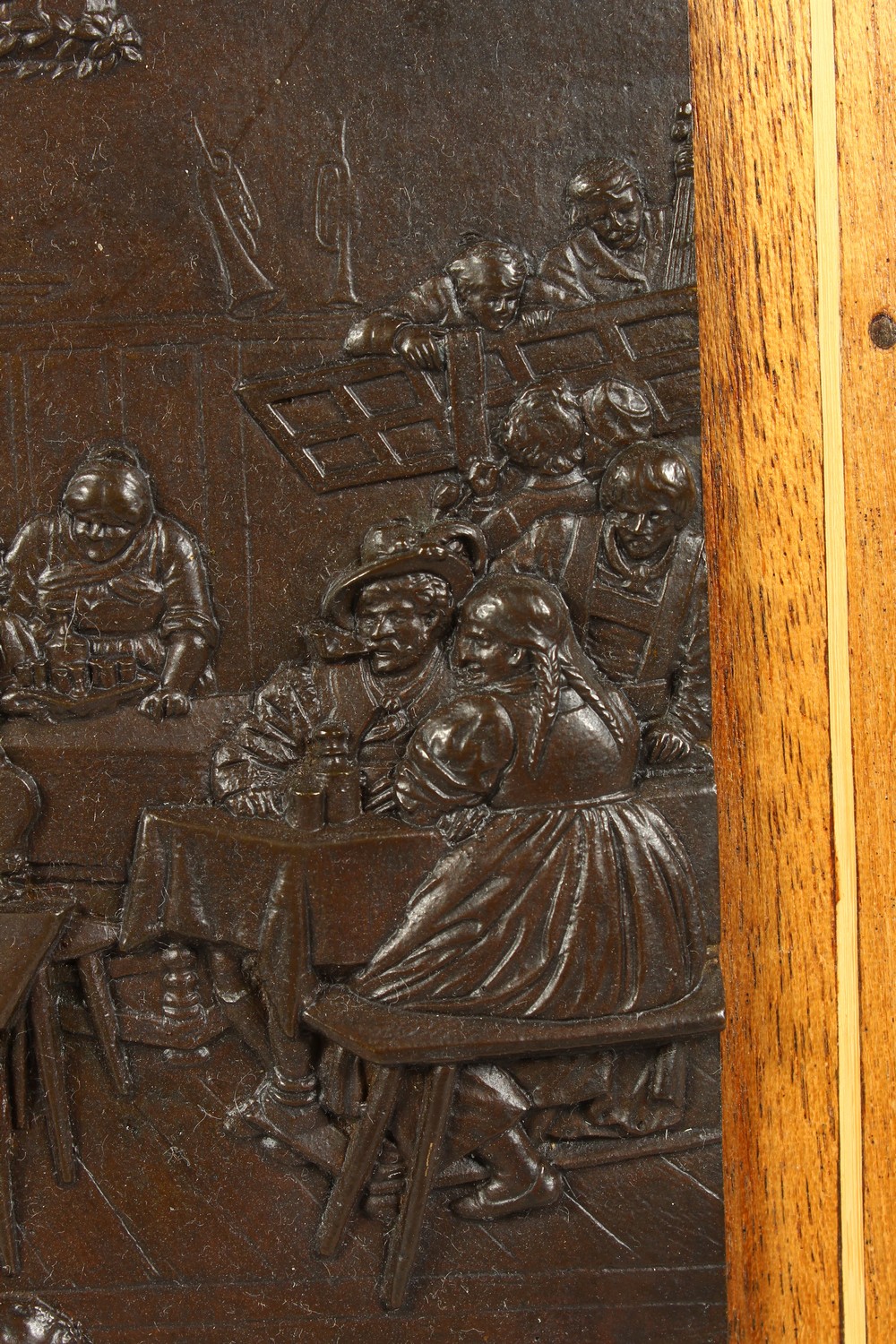 A CONTINENTAL RELIEF CAST BRONZE PLAQUE, depicting an interior scene with figures. 21cms wide x - Image 8 of 13