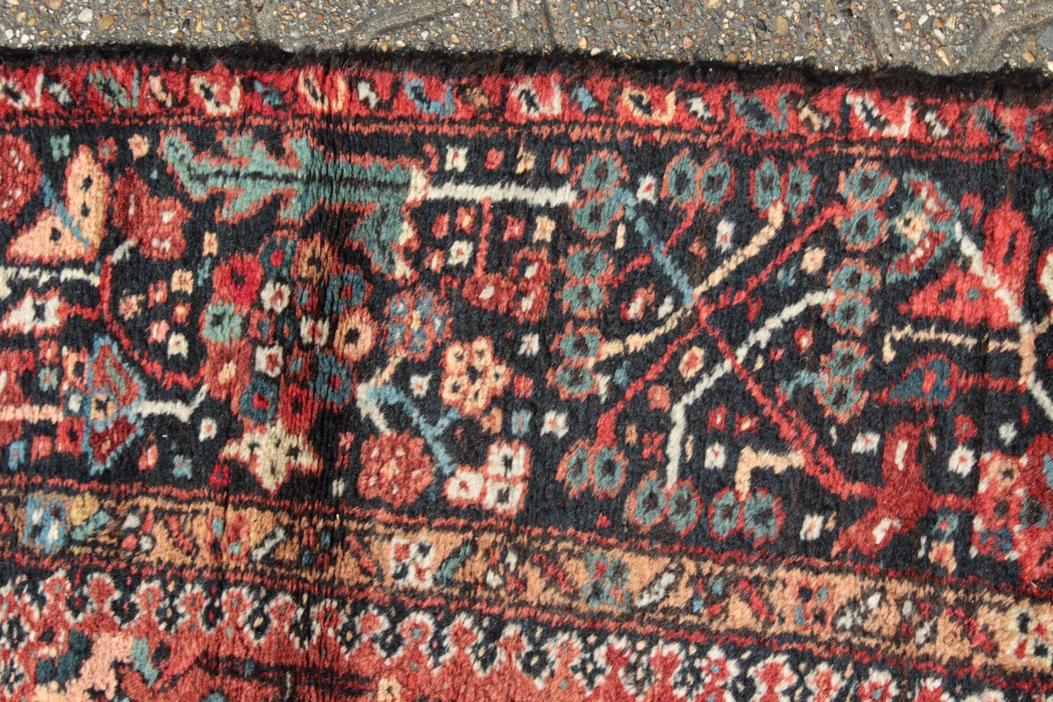 A LARGE PERSIAN KARAJA CARPET with seven central medallions in red and blue. 10ft 10ins x 7ft 4ins. - Image 6 of 11