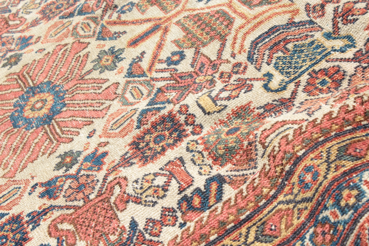 A VERY LARGE PERSIAN MAHAL CARPET. 15ft x 10ft 6ins. - Image 12 of 17