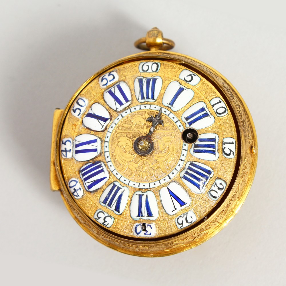 A VERY GOOD EARLY 18TH CENTURY FRENCH ONION WATCH by JOLLY, PARIS, with verge movement, the face
