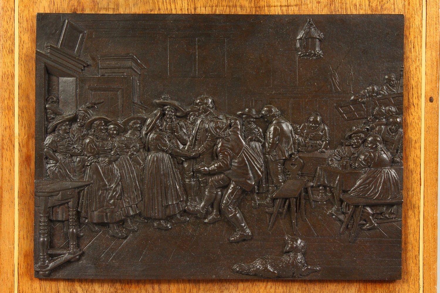 A CONTINENTAL RELIEF CAST BRONZE PLAQUE, depicting an interior scene with figures. 21cms wide x - Image 2 of 13