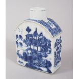 A GOOD CHINESE BLUE AND WHITE PORCELAIN TEA CADDY, decorated with landscape scenes, 11cm x 8cm.