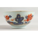 A CHINESE IMARI JAPAN PATTERN BOWL. 5.75ins diameter.