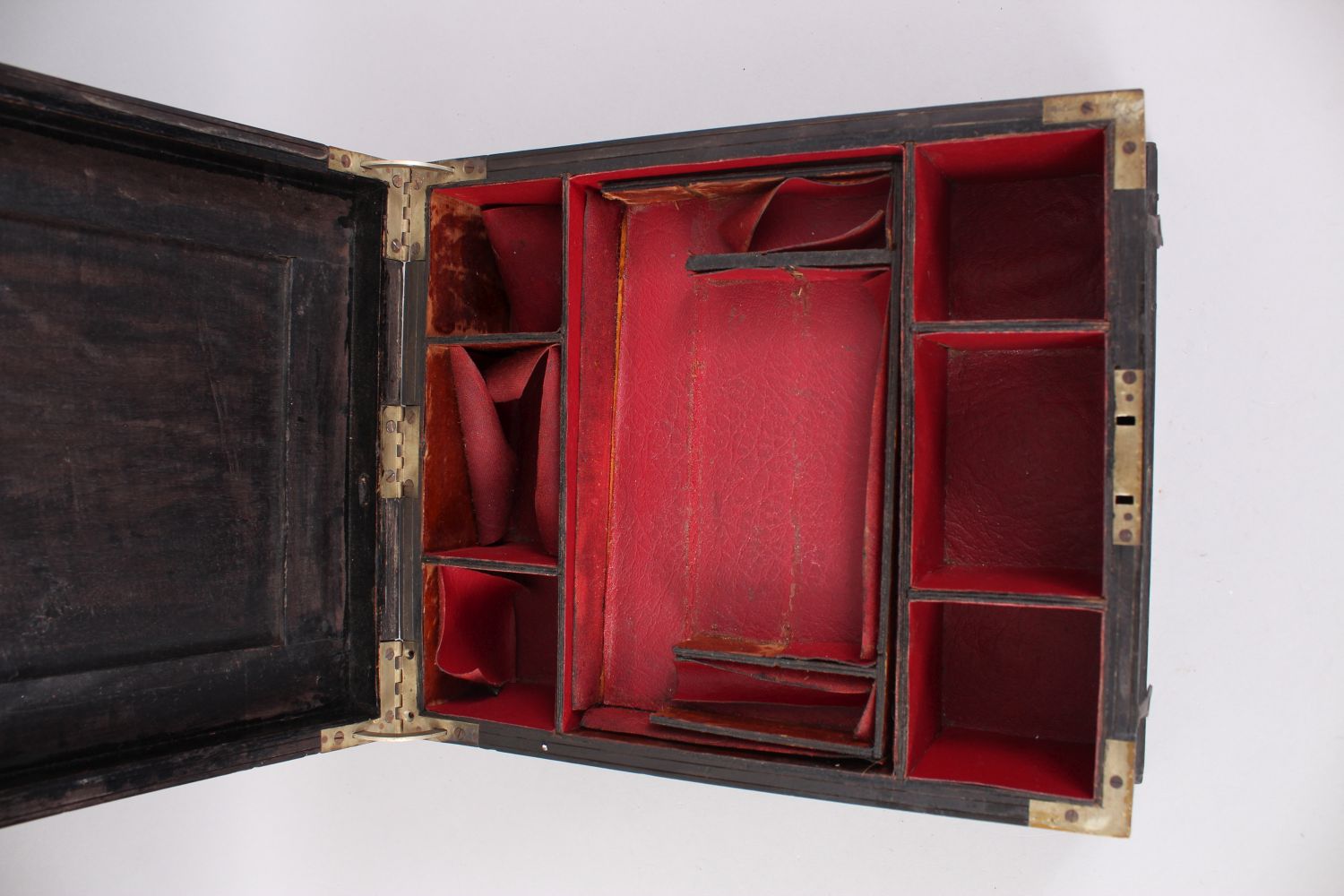 A 19TH CENTURY NORTH INDIAN CARVED EBONY JEWELLERY BOX with hinged lid and fitted interior, 30cm - Image 6 of 6