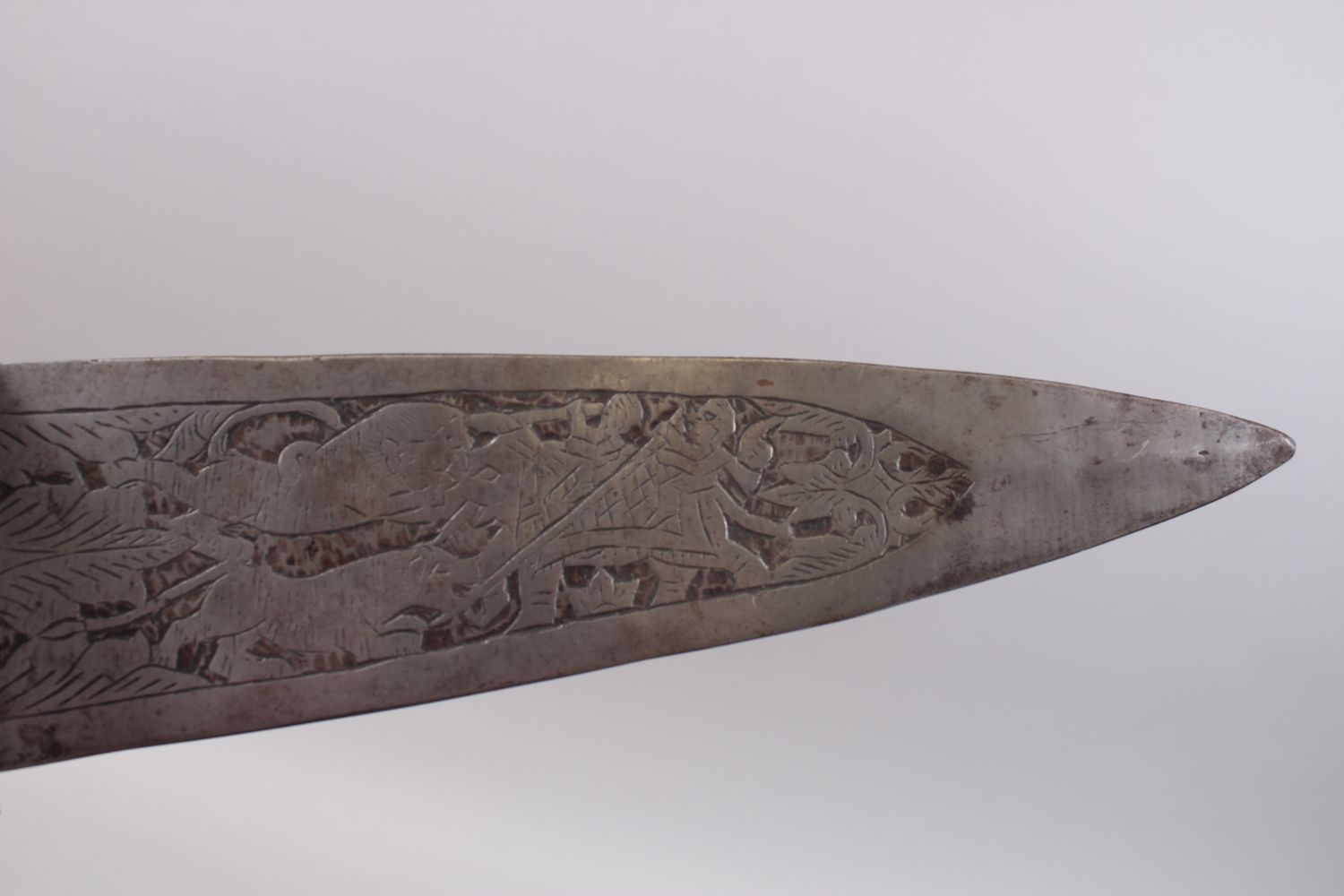 A LARGE 19TH CENTURY SOUTH INDIAN ENGRAVED STEEL HOODED KATAR, 52cm long. - Image 3 of 5