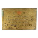 A BRASS COMMEMORATIVE PLAQUE : This Bed Was Named in Commemoration of The Coronation of Their