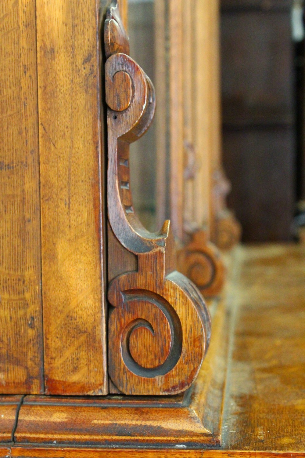 A VICTORIAN OAK LIBRARY BOOKCASE, with a moulded cornice above four glazed doors enclosing - Image 4 of 17