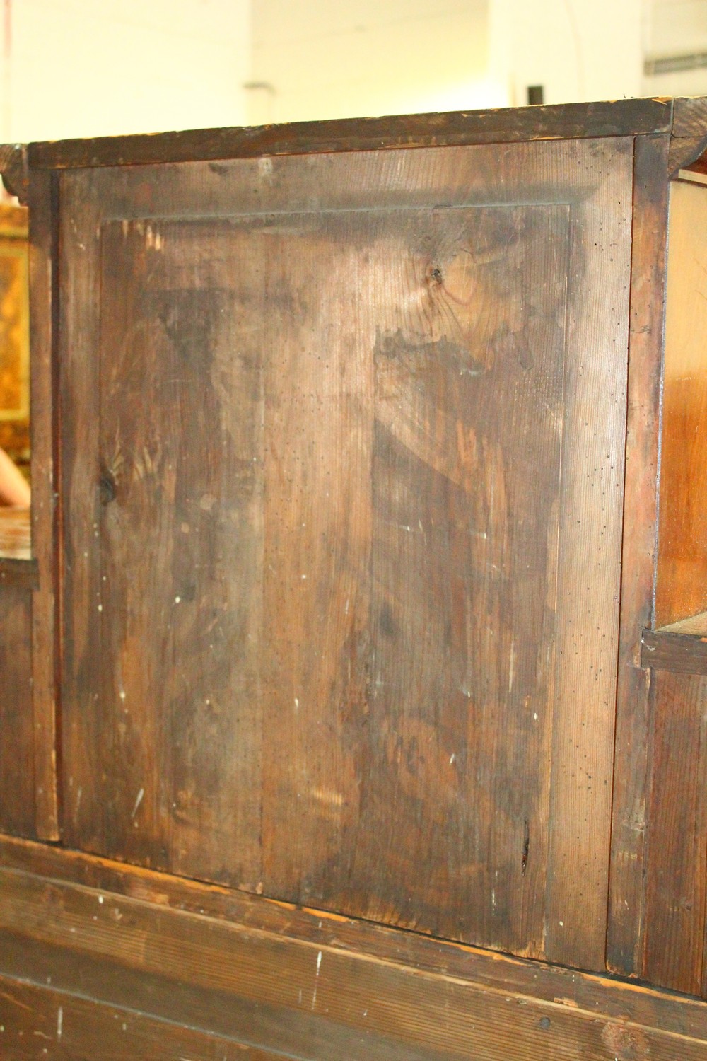 A 19TH CENTURY CONTINENTAL MAHOGANY CYLINDER BUREAU CABINET, the upper section with a central - Image 6 of 20