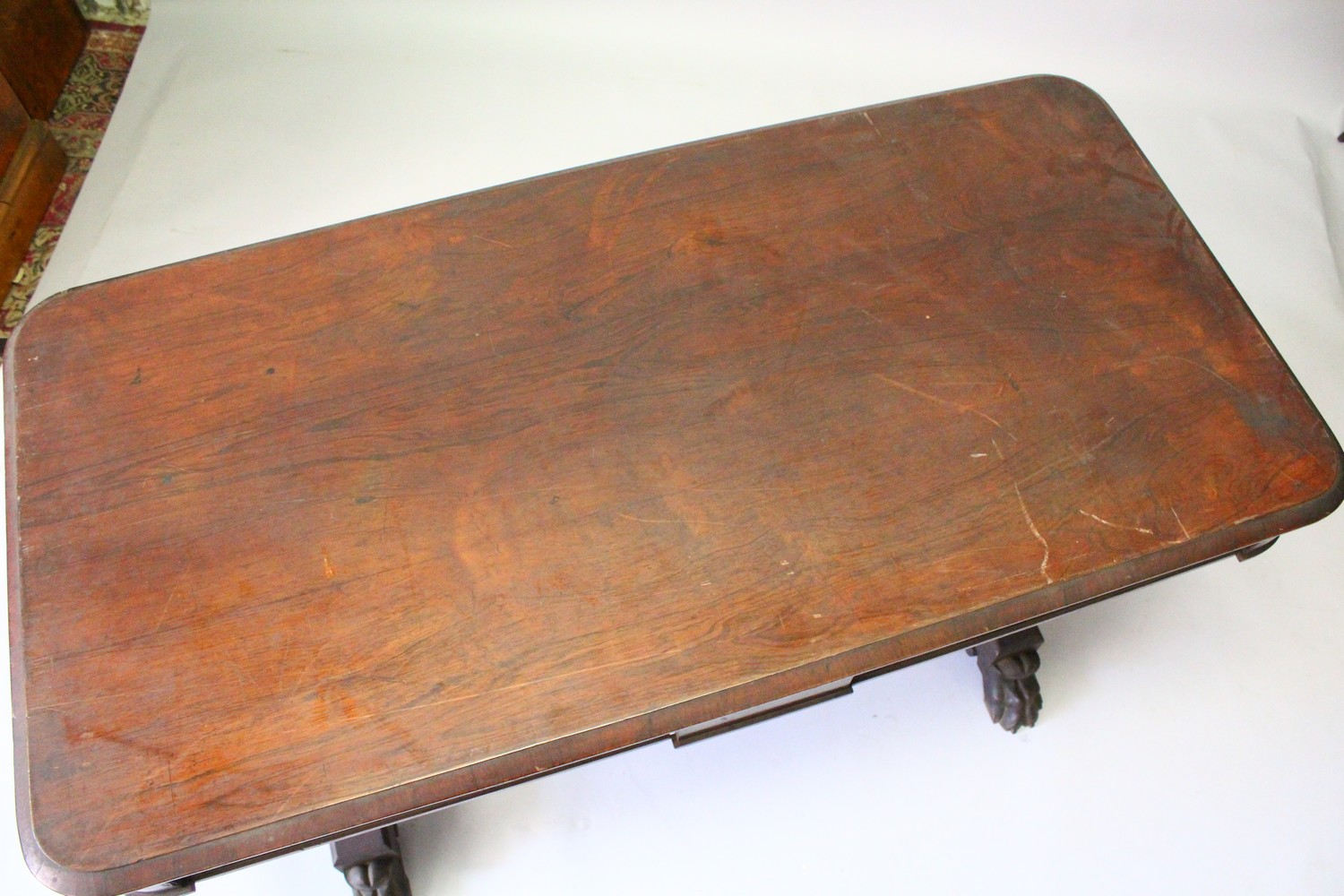 A REGENCY ROSEWOOD LIBRARY TABLE, with rounded rectangular top, the frieze drawers on turned - Image 3 of 5