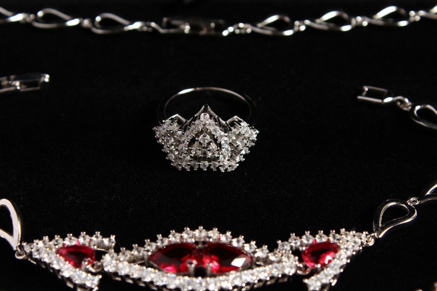 A SUPERB SILVER .925 DIAMOND AND RUBY PASTE NECKLACE. - Image 4 of 6