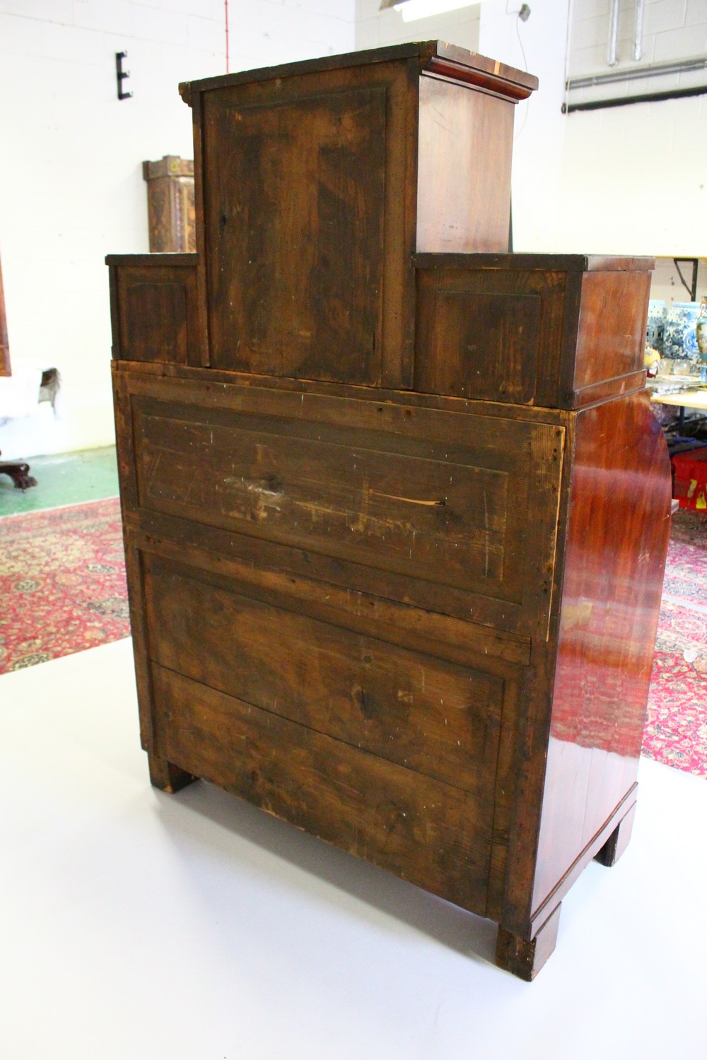 A 19TH CENTURY CONTINENTAL MAHOGANY CYLINDER BUREAU CABINET, the upper section with a central - Image 5 of 20