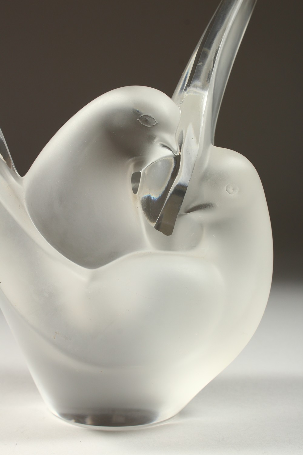 A LALIQUE FROSTED GLASS VASE "TWO ENTWINED DOVES". Etched R. Lalique, France. 8ins high. - Image 8 of 15