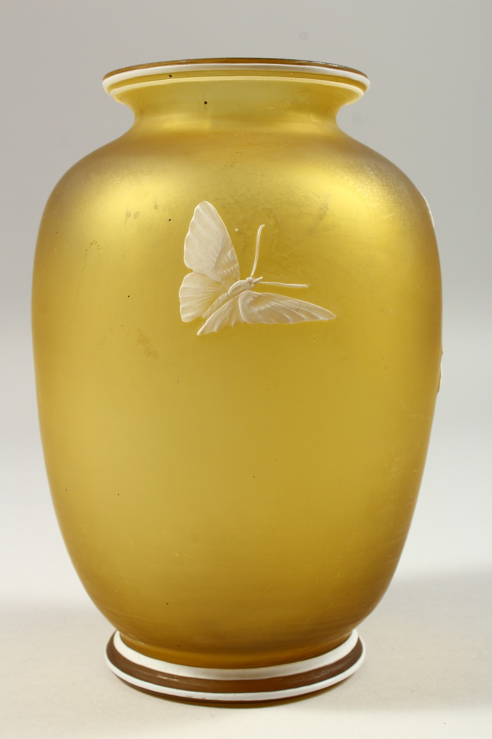 A GOOD YELLOW AND WHITE CAMEO GLASS VASE, with flowers and insects. 7ins high. - Image 8 of 15