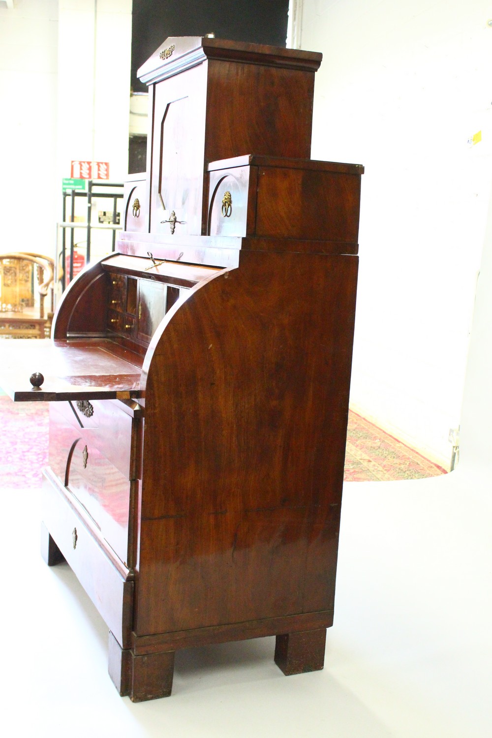 A 19TH CENTURY CONTINENTAL MAHOGANY CYLINDER BUREAU CABINET, the upper section with a central - Image 4 of 20