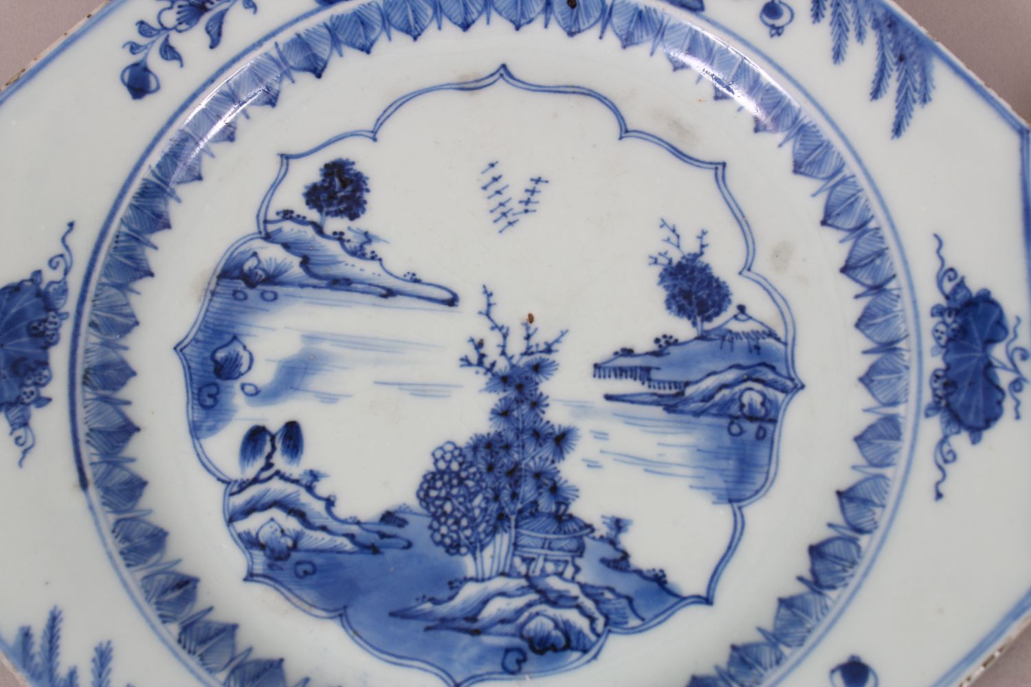 A PAIR OF 18TH CENTURY CHINESE BLUE & WHITE PORCELAIN OCTAGONAL PLATES, both decorated with - Image 2 of 4