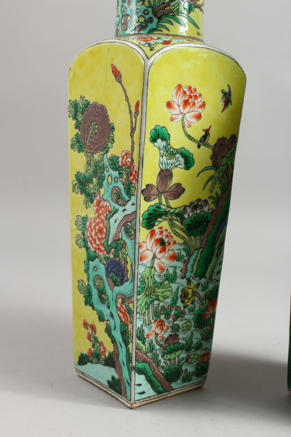 A GOOD PAIR OF 19TH CENTURY CHINESE FAMILLE JAUNE SQUARE TAPERING VASES painted with panels of - Image 2 of 9