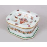 A CHINESE 18TH CENTURY FAMILLE ROSE PORCELAIN SALT COLLER / DISH, decorated with scenes of floral