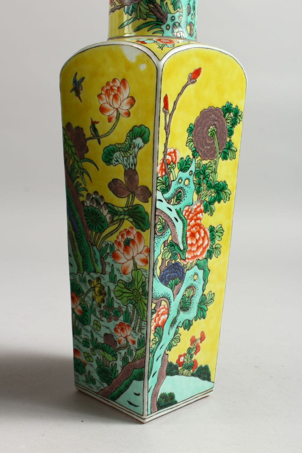 A GOOD PAIR OF 19TH CENTURY CHINESE FAMILLE JAUNE SQUARE TAPERING VASES painted with panels of - Image 5 of 9