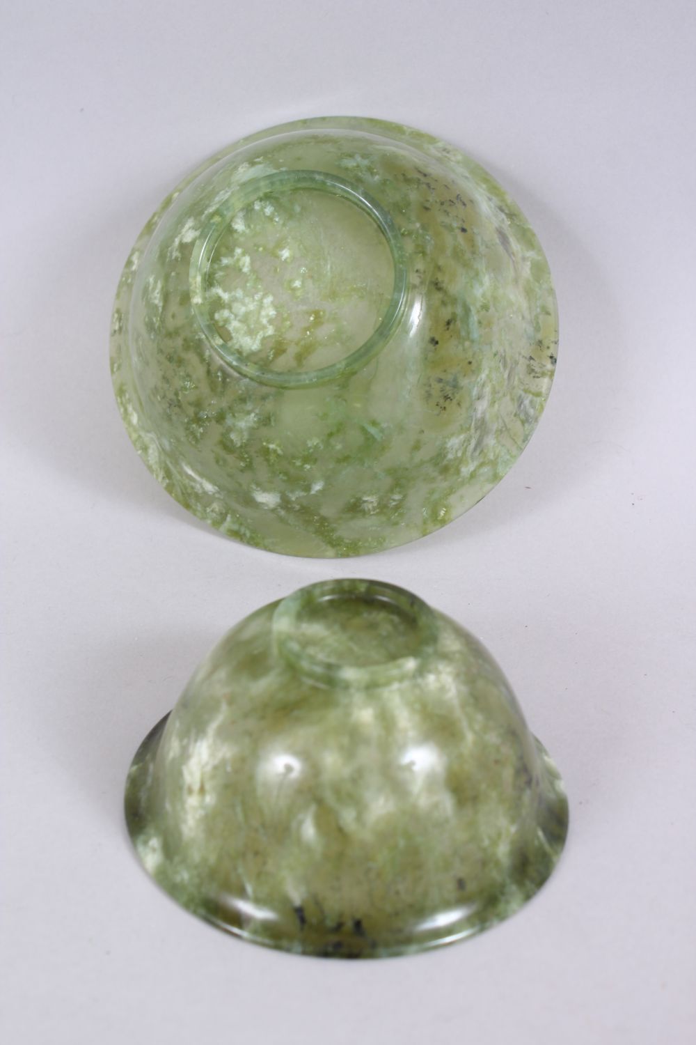 A GOOD PAIR OF 20TH CENTURY CHINESE GREEN JADE / HARDSTONE BOWLS, with accompanying carved stands, - Image 3 of 4