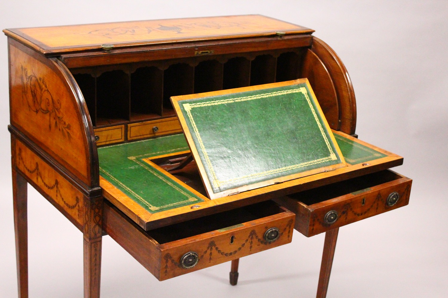 A SUPERB GEORGE III SATINWOOD INLAID CYLINDER BUREAU with urns, scrolls, ribbons and oval. The - Image 7 of 11