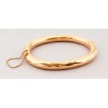 A 9CT GOLD BRACELET, 20gms.