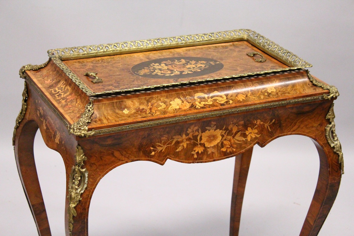 A 19TH CENTURY BURR WALNUT, ORMOLU AND MARQUETRY JARDINIERE, with removable cover, zinc liner, on - Image 2 of 10