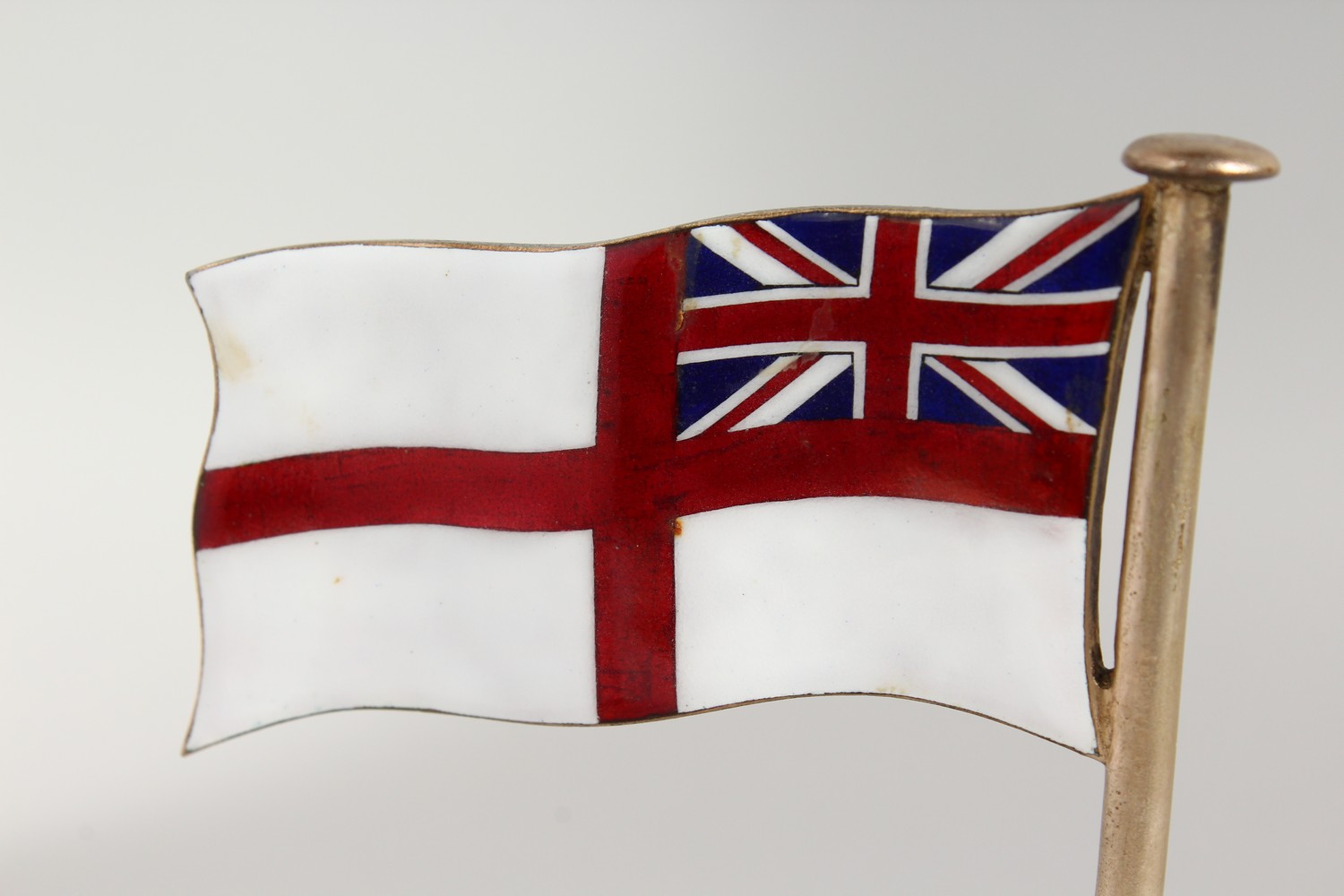 A PAIR OF SILVER PLATED AND ENAMEL PLACE NAME HOLDERS, modelled as white ensigns raised on - Image 9 of 15