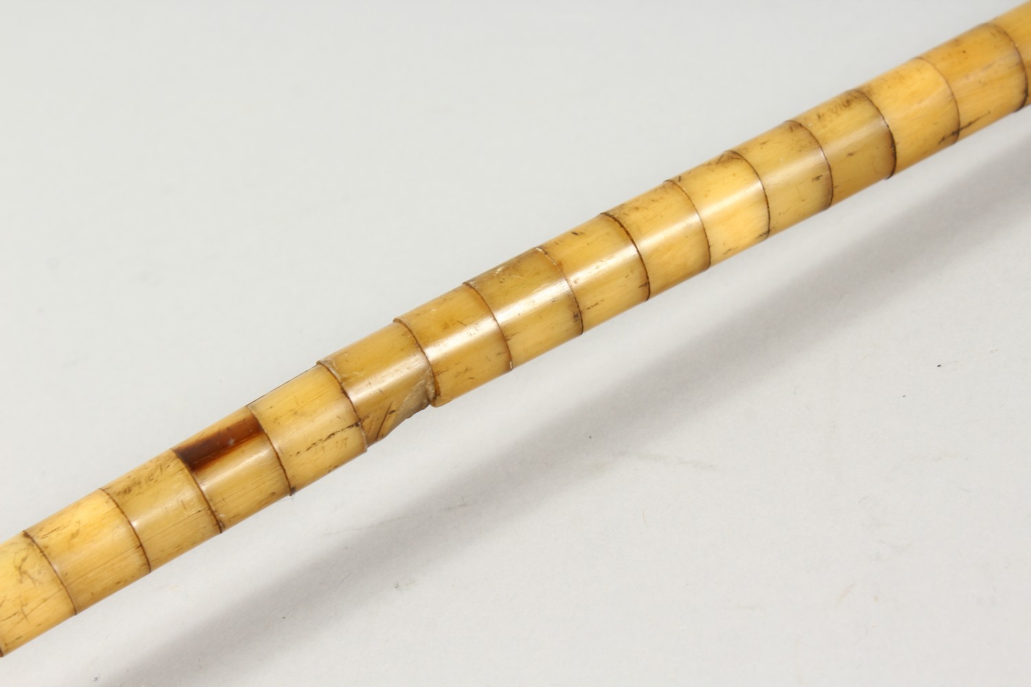 AN UNUSUAL SEGMENTED BONE WALKING STICK. 2ft 10ins long. - Image 9 of 13