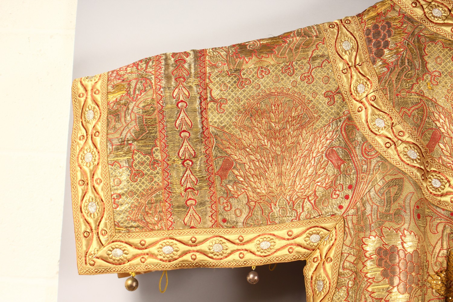 AN UNUSUAL EARLY 20TH CENTURY RUSSIAN COAT, with highly ornate gold thread embroidered decoration, - Image 12 of 22