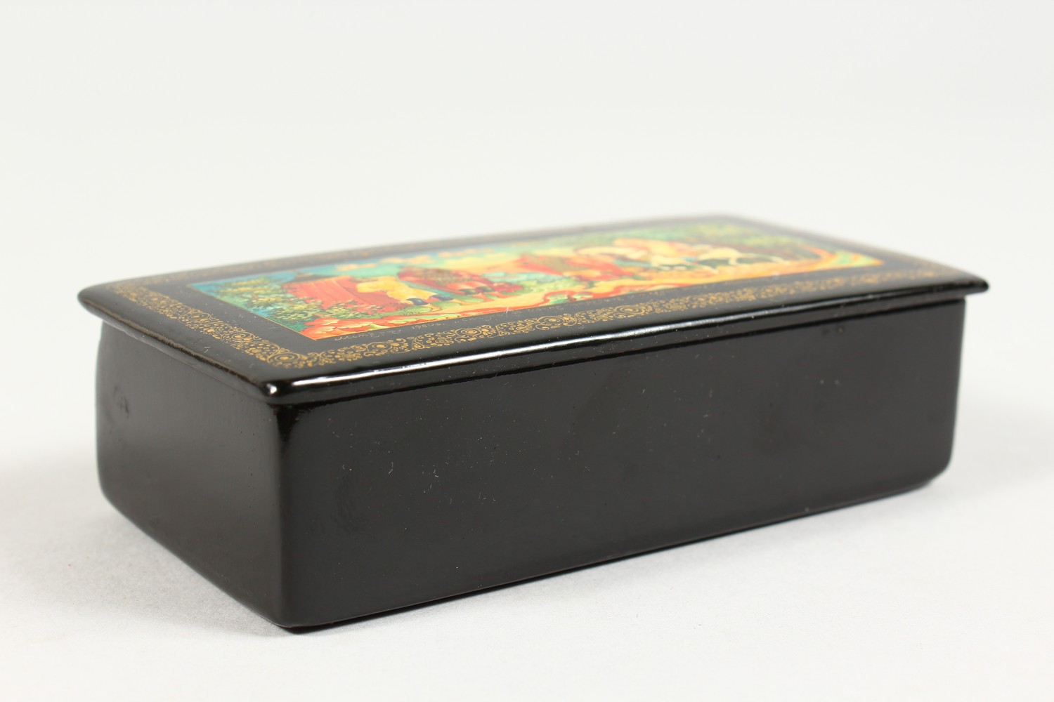 A RUSSIAN BLACK PAPIER MACHE BOX, "Knight and Lady on Horseback", in original cardboard box. 4. - Image 9 of 14