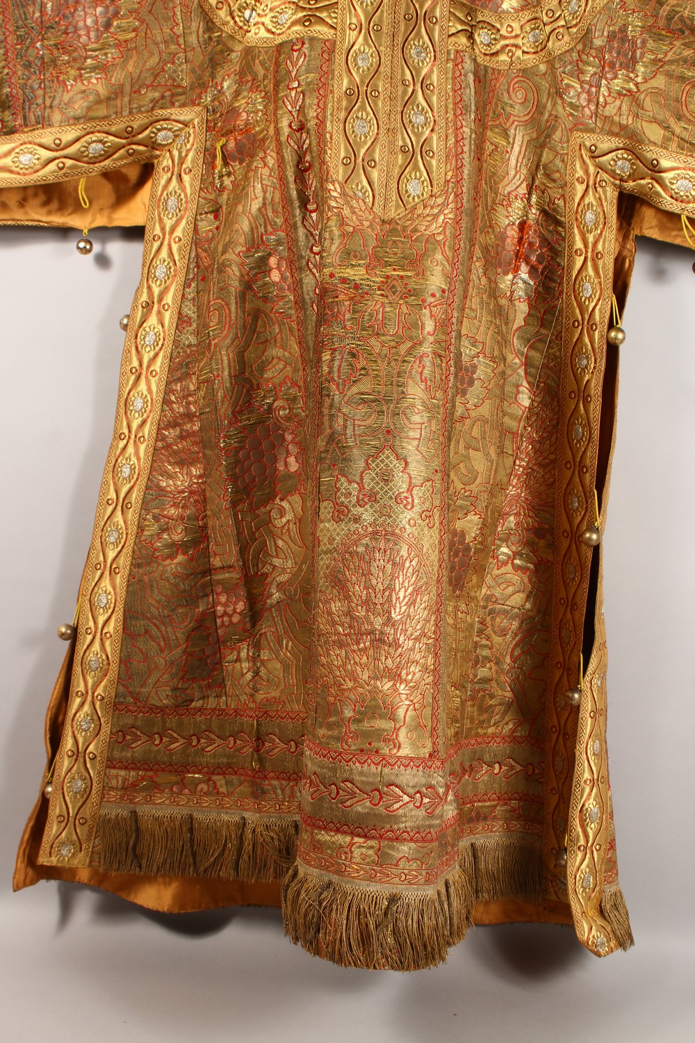 AN UNUSUAL EARLY 20TH CENTURY RUSSIAN COAT, with highly ornate gold thread embroidered decoration, - Image 6 of 22