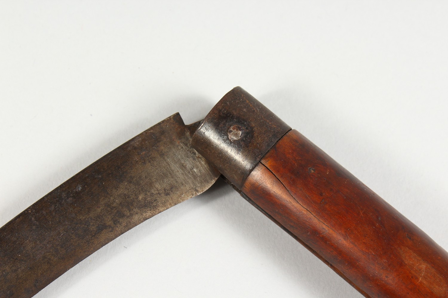 A 19TH CENTURY FRENCH FOLDING GARDENING KNIFE. 9.5ins long. - Image 2 of 6